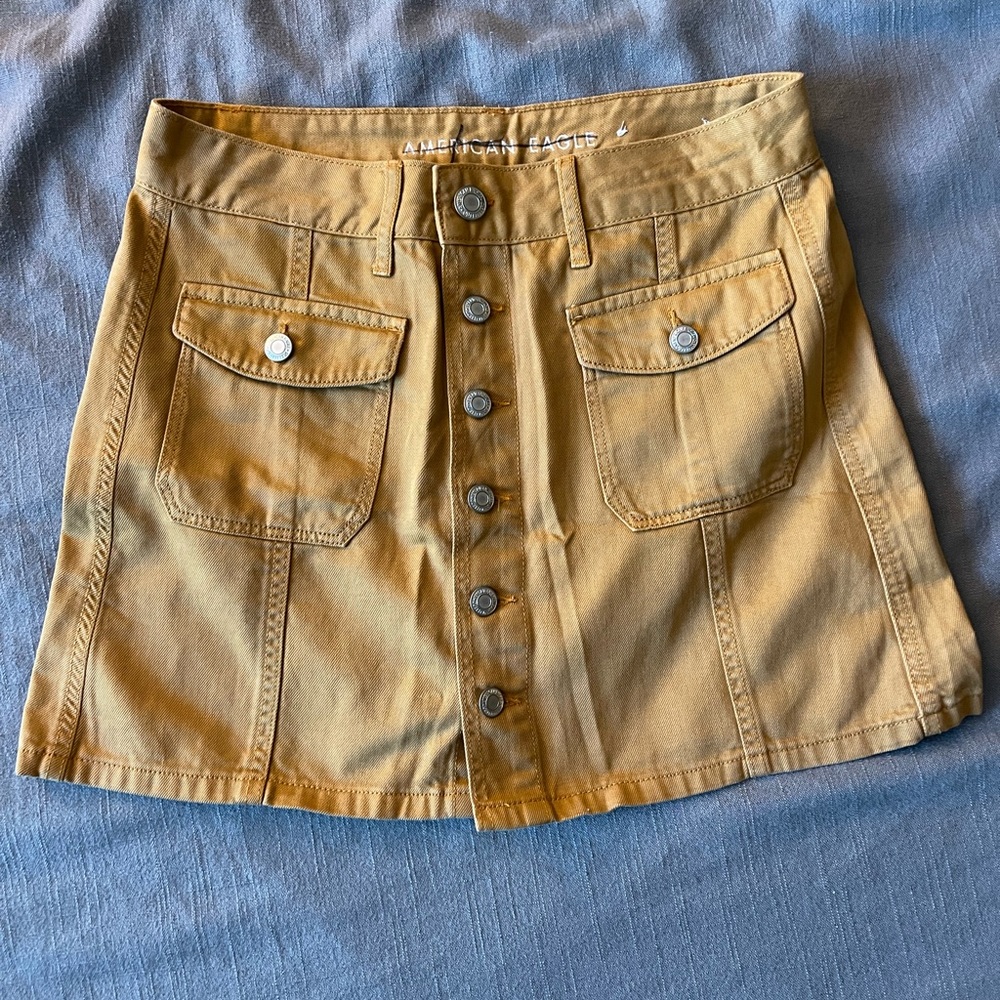 American Eagle Shirt with buttons and pockets